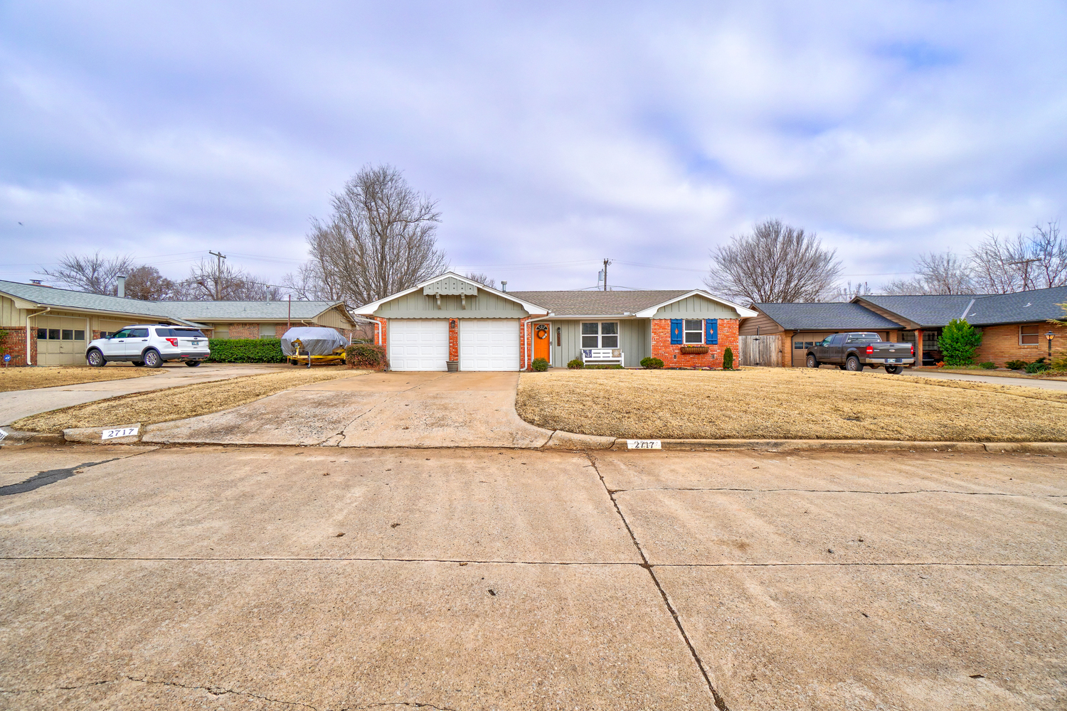 2717 Plymouth Lane The Village, Oklahoma 73120 Nested Tours